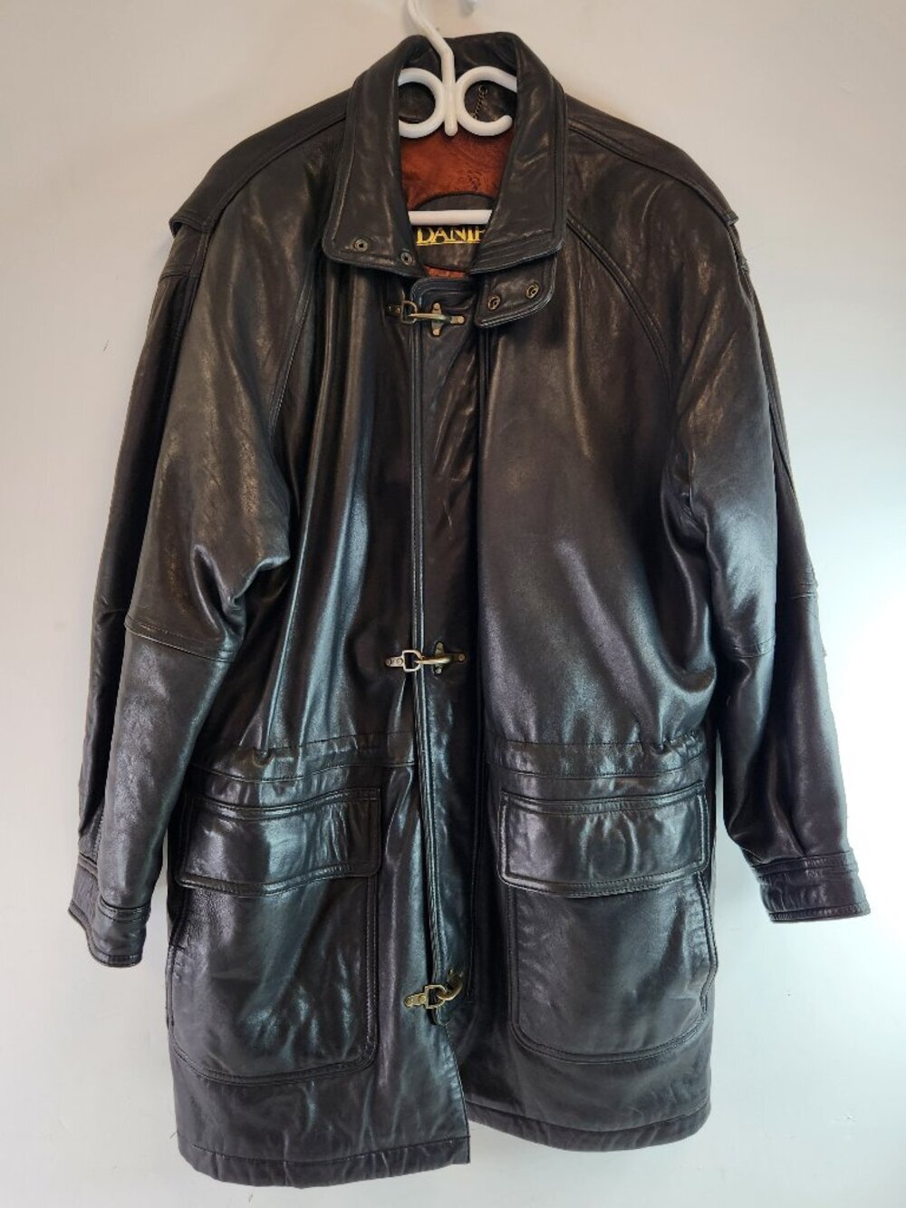Danier Mens Leather Trench Coat Jacket Size Medium Black "D" Clasps Full Zip